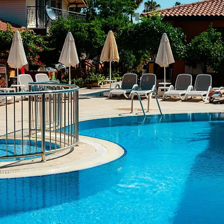 Ozlem Garden 3* Side