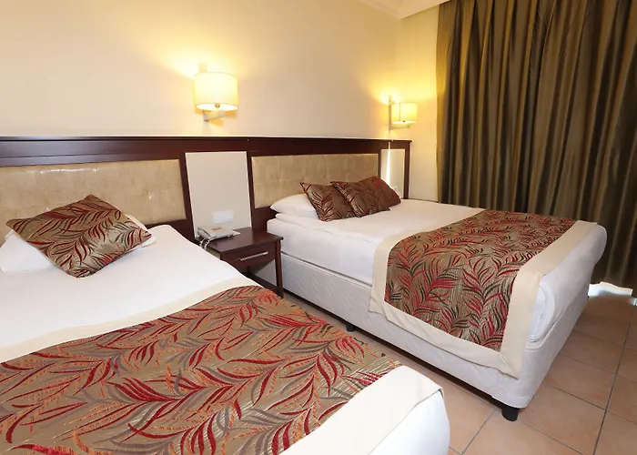 فندق Ozlem Garden 3*