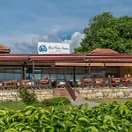 Ozlem Garden
