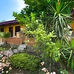 Ozlem Garden
